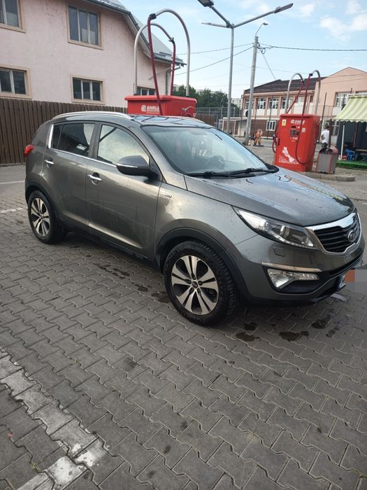Vând Kia Sportage