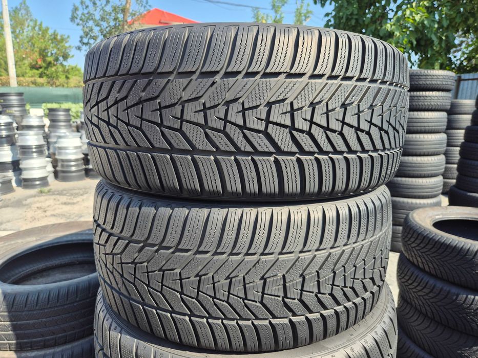2 Anvelope M+S IARNA - 245/40/19 98V - Hankook Winter I*CEPT EVO 3 - CA NOI - DOT 2024 !