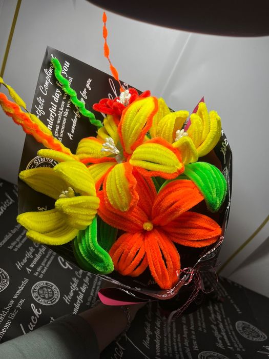 Buchete de flori plusate