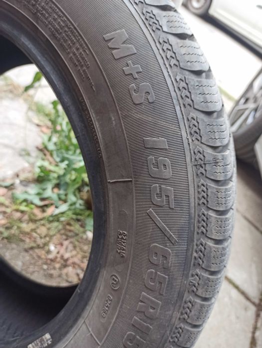 Продавам 4 бр. зимни гуми SAVA 165 65 R 15, 50 лв/бр.