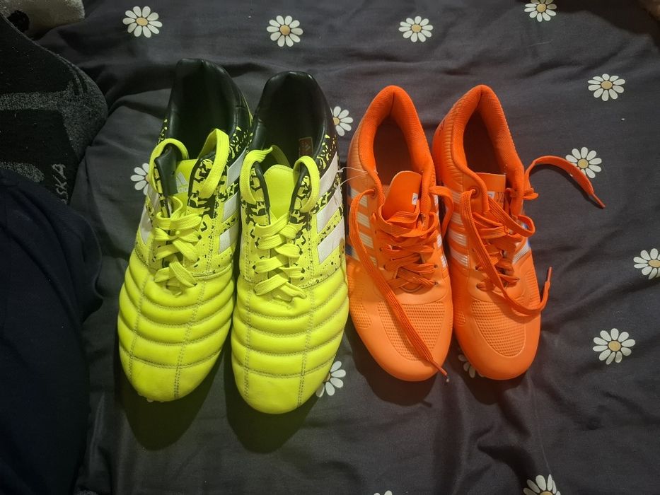 Бутсилар сотилади нархи  450000 минг сум халати ало хеч канча кийилмаг