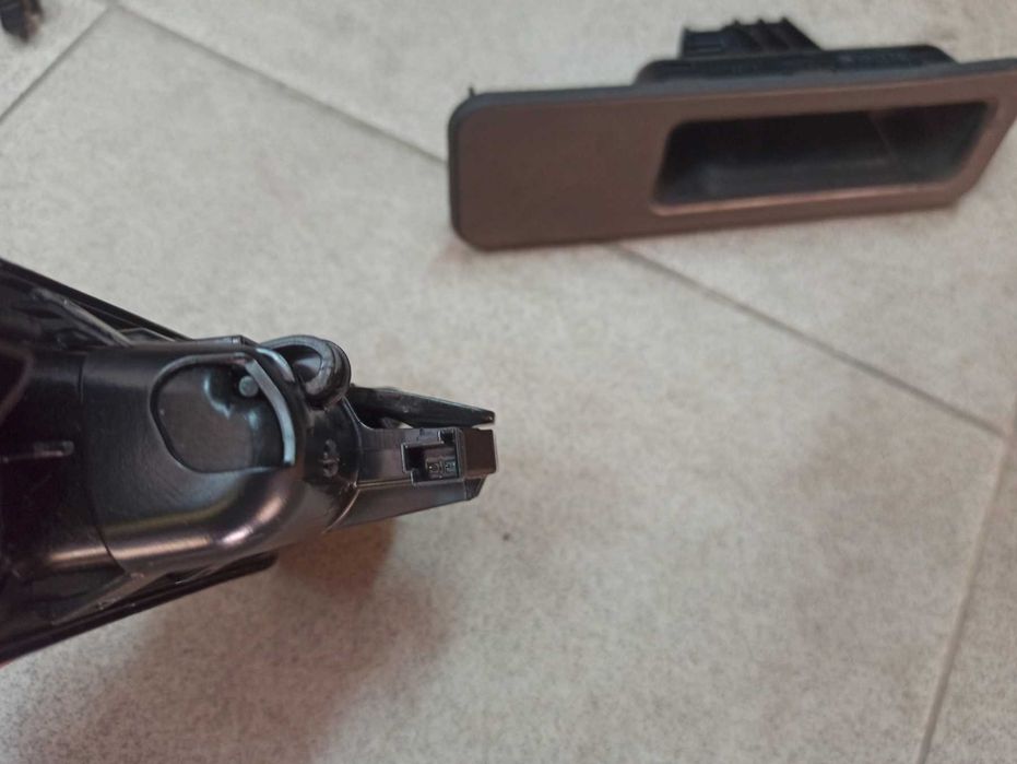 BMW F40 F44 части климатроник панел подгрев седалки табло стелки