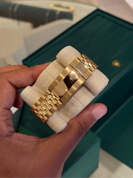 Rolex Sky-Dweller Jubilee Green Money Dial Gold 18k