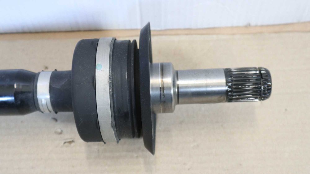 Задна лява полуоска БМВ 6 Г32 БМВ 7 Г12 4.0 Бензин BMW G32 G12 4.0IX