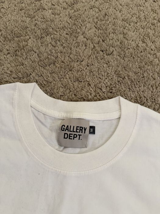 Tricou gallery dept
