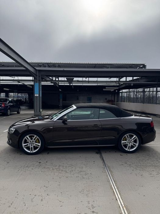 Vind  Audi a 5 Cabrio fab 2011,motor 3000 Motorina ,quatro impecabila