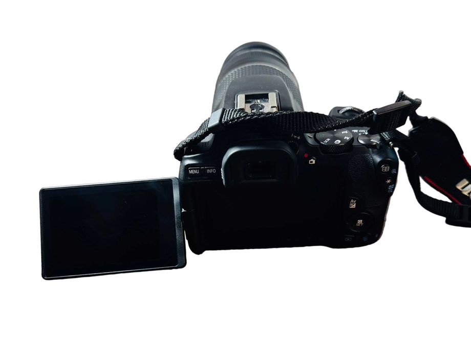 Canon EOS 250D Kit 18-55 + 75-300 Impecabil Garantie