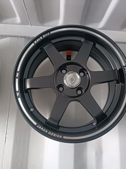 15 R diska universal Nexa Onix Saprk Cobolt Jentra Lasetti Epica