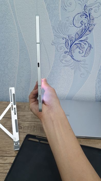 Samsung Tab S9 FE plus 8/128