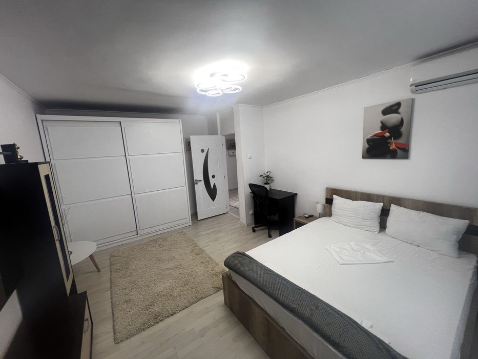 Garsoniera 42m totul nou prima inchiriere