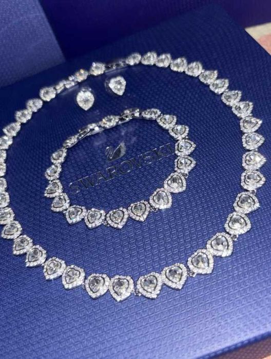 Set Swarovski Angelic Inimioare Argintii  - Colier/Bratara/Cercei