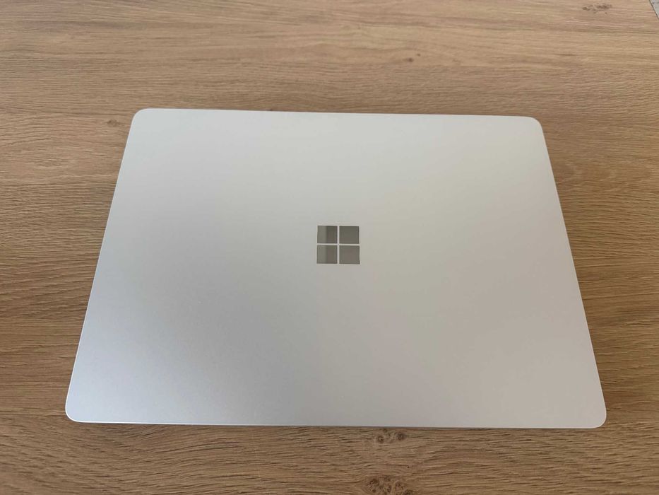 Лаптоп Microsoft Surface 7, Qualcomm Snapdragon X Plus, 16 GB RAM, 256 GB SSD