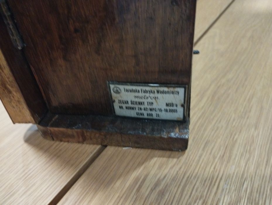 Стари стенни часовници