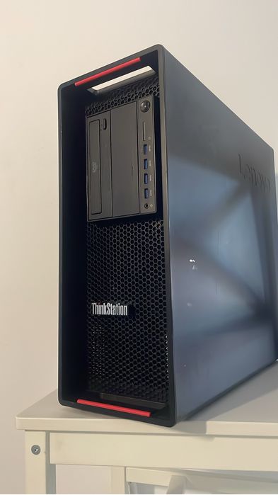 Workstation / Statie de Lucru Lenovo Thinkstation P510 - Xeon E5 1650 v4 - 32GB RAM DDR4 ECC - Sursa 650W