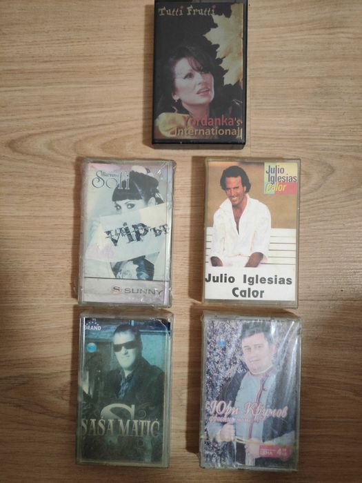 Продавам аудиокасети