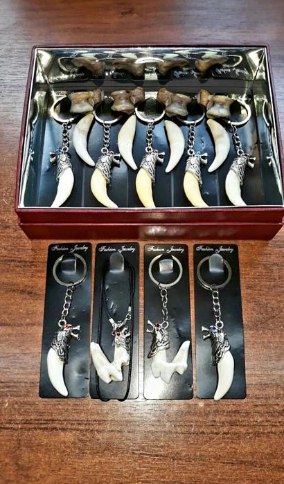 Продам клыки  оригинальные