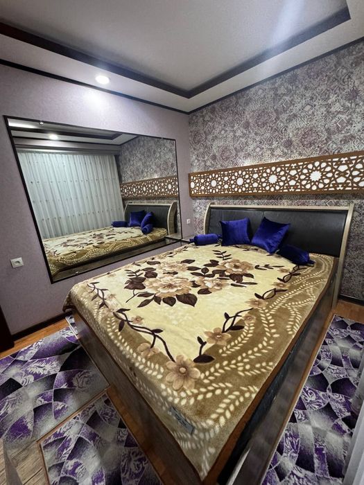 Shayxantoxur Qora tosh 5 xona kvartira srochna sotiladi mebel texnika