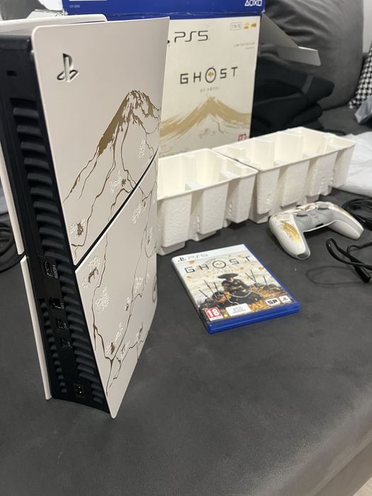 Play Station 5 - PS5 - Ghost of Yotei Limited edition