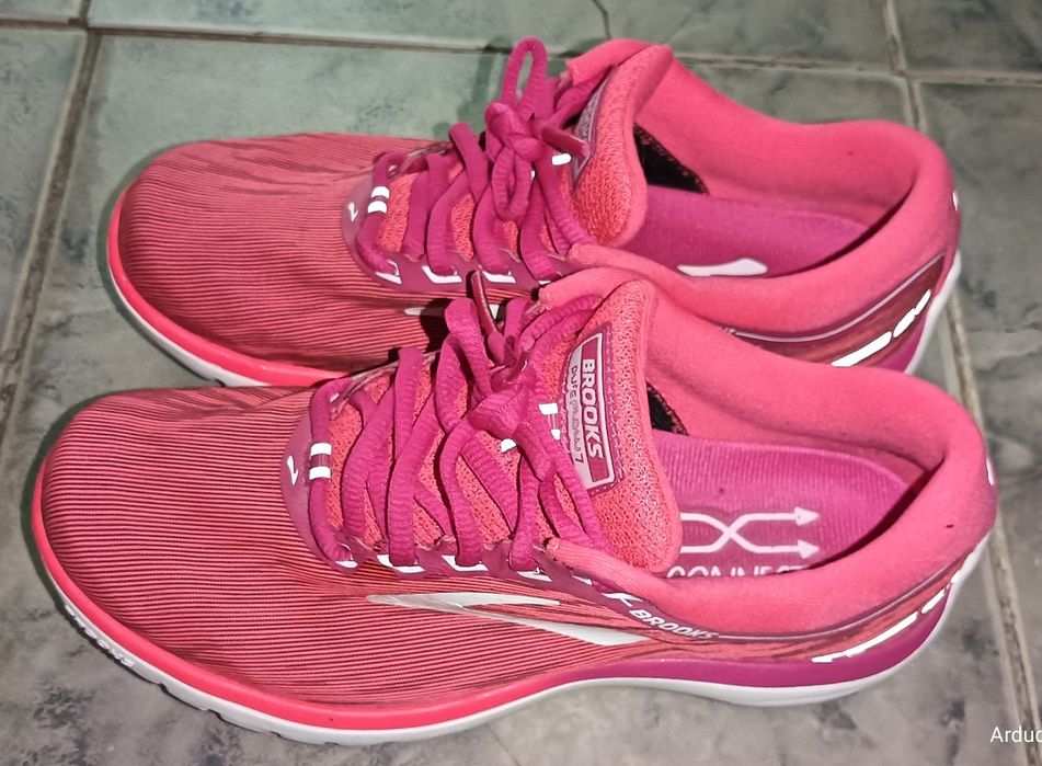 Pantofi sport Brooks 36,5