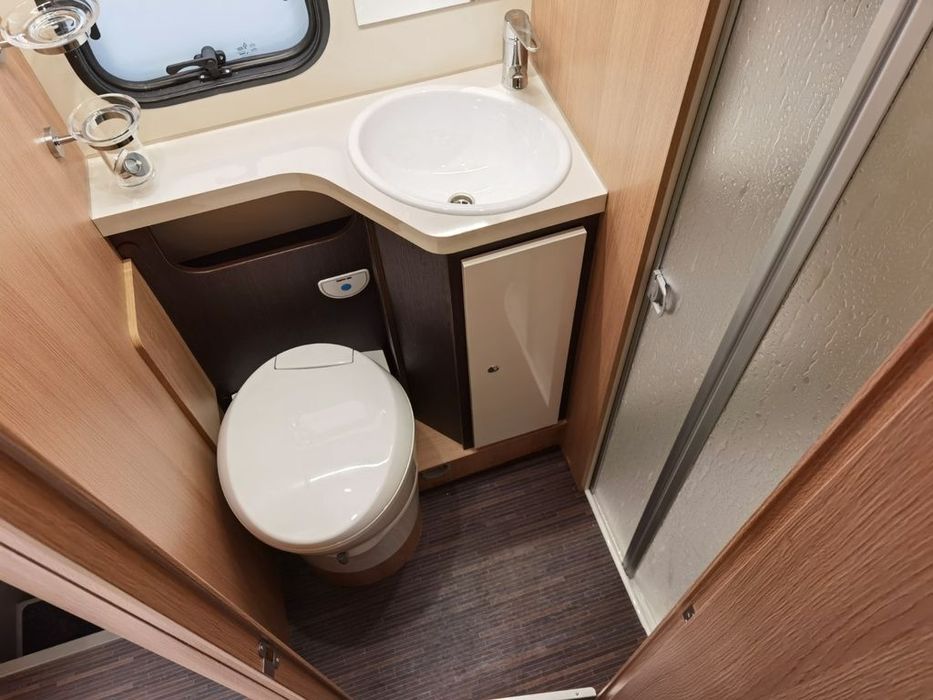 Autorulota - Camper 2023 / Forster / AC, marchiza, suport biciclete