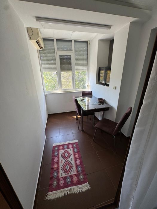 Garsoniera De Inchiriat