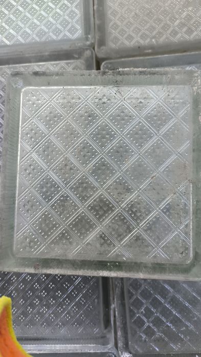 Продам стеклоблоки б/у