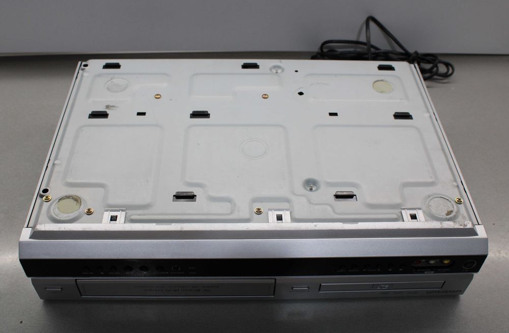 Universum  - DVD-VCR 4330