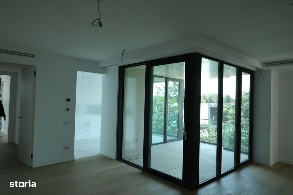 De Gaulle Residence/Arcul de Triumf
