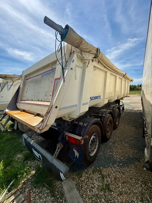 Schmitz Cargobull Bena 24mc3