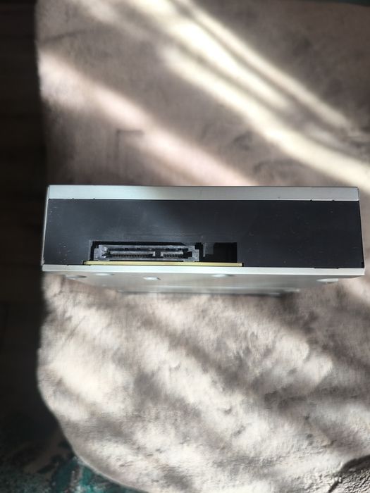 Продам дисковод для компьютера