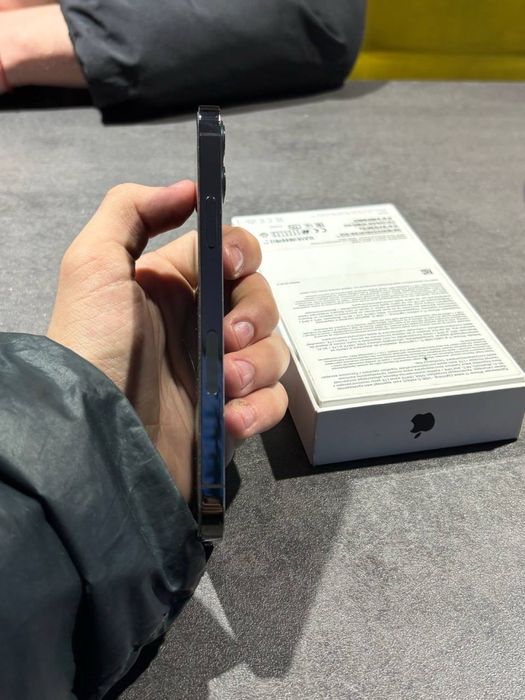 Продается Iphone 12 pro