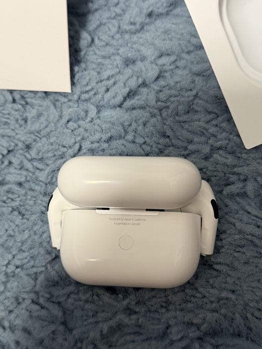 Airpods pro 2 / AirPods 4
