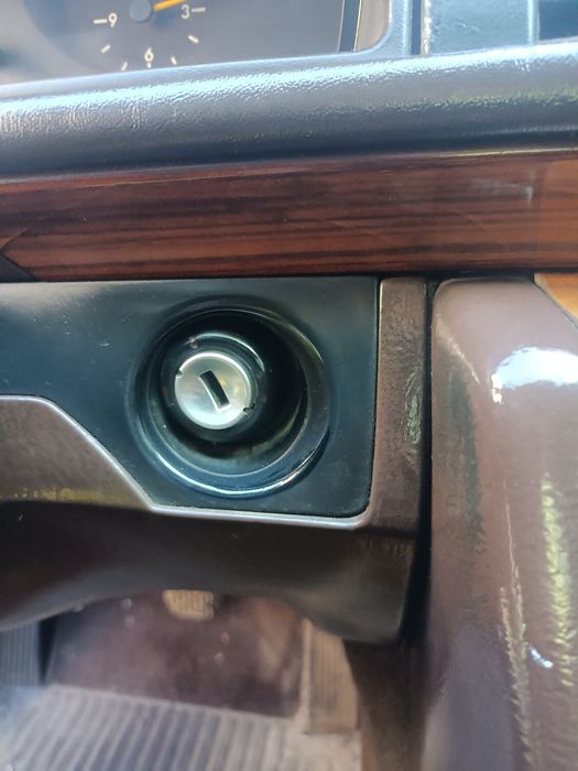 На части Мерцедес 124