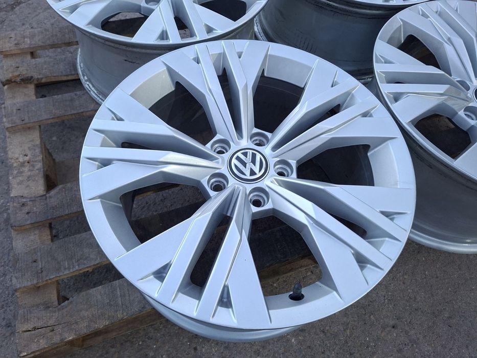 Лети джанти 17 цола от Фолксваген Пасат 8 / VW Passat 8 Alltrack