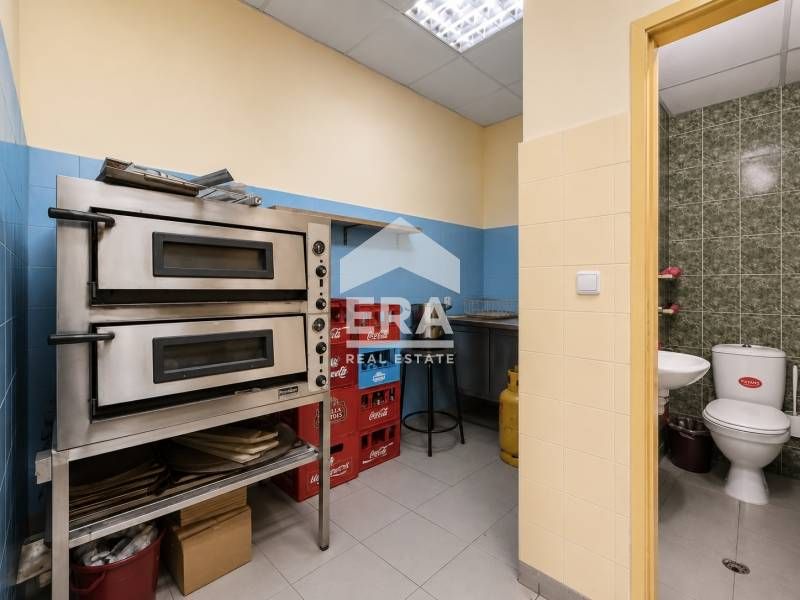 Заведение за продажба срещу метростанция "Люлин"