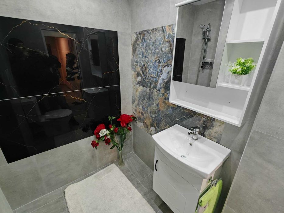 Продава се Тристаен апартамент в София, Люлин 3 - 70 кв.м за 1348 €/кв.м - Снимка #16