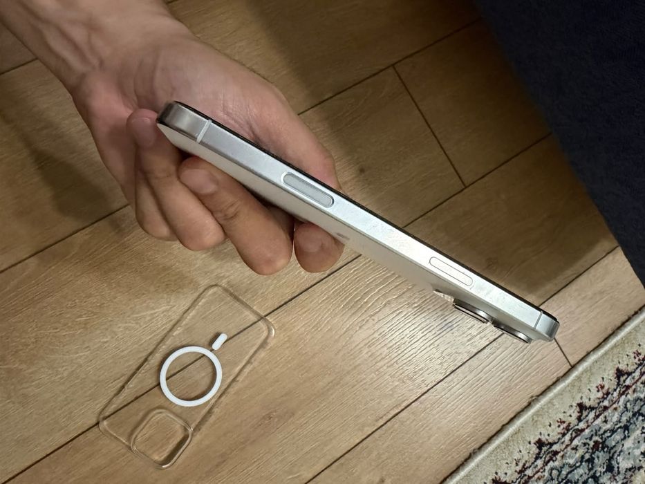 Продам iphone 16 pro Max