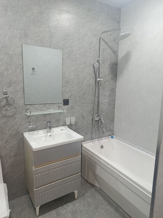 Uy sotiladi yangi qurilgan xich kim yashamagan