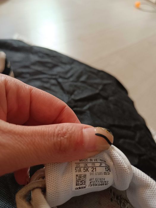 Оригинални маратонки Адидас