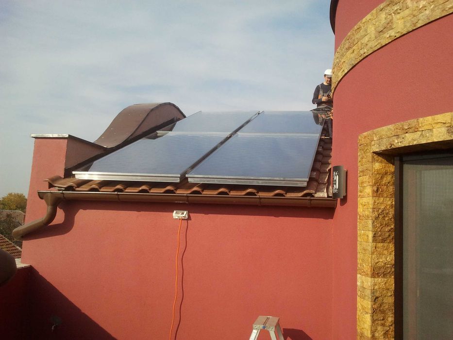 Panouri (panou solar) solare 10 ani garantie -pachet pentru 4 persoane