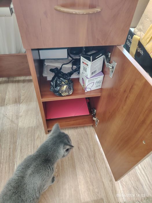 Продам компьютерный стол