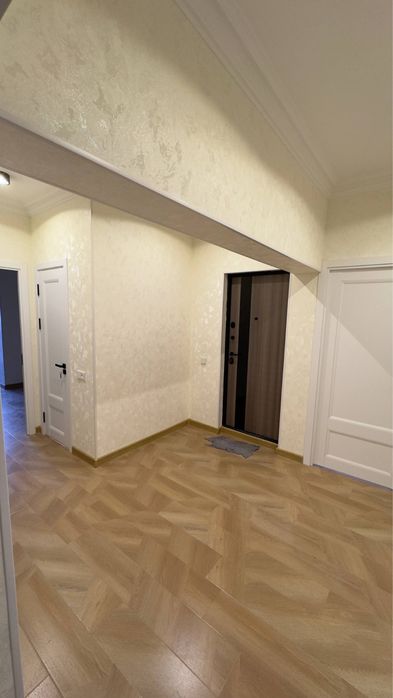 Беруний 4/4/9 Евро ремонт Обш: 100кВ.м Ор.р: Беруний метро,ЕКО бозор