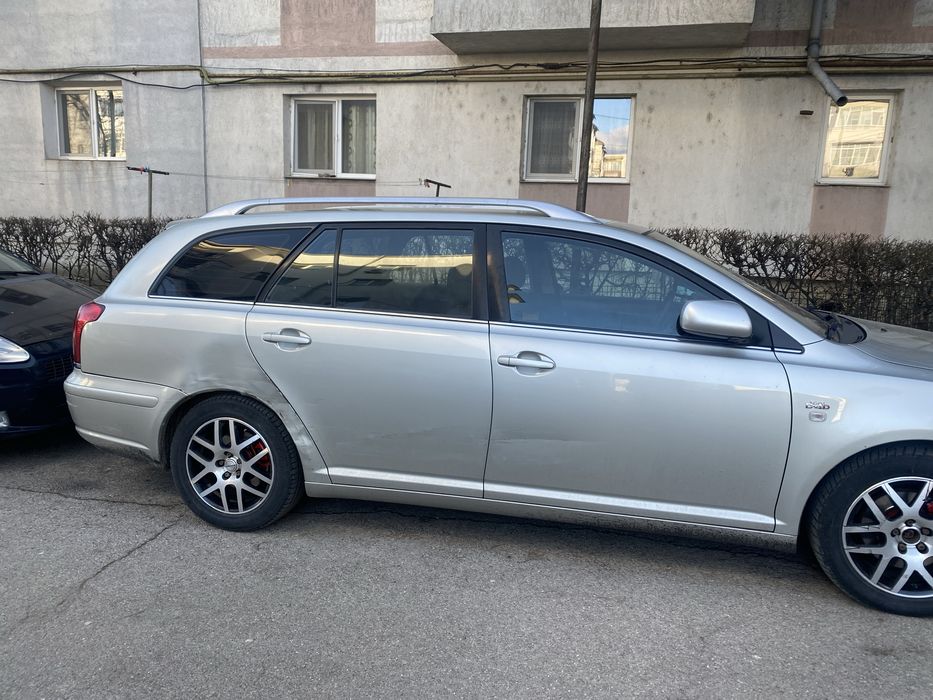 Vand toyota Avensis, 1.9 d-d40 an 2003