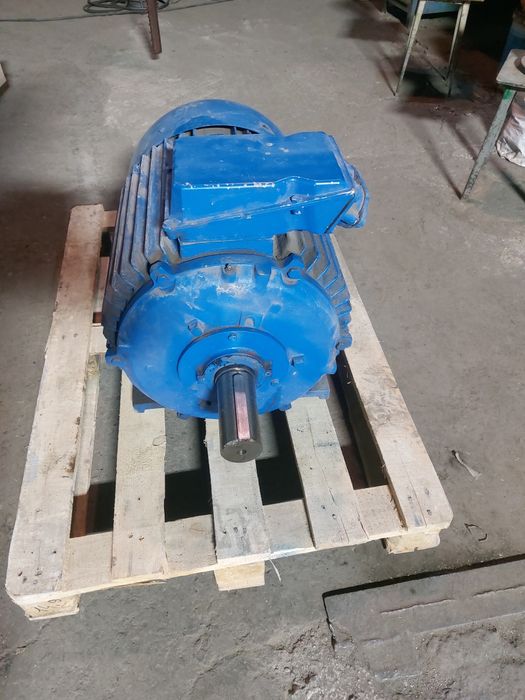 Электродвигатель продам