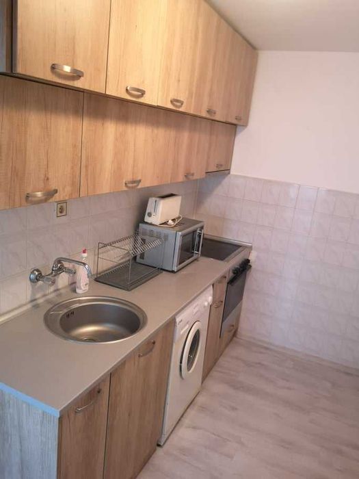 Дава се под наем Двустаен апартамент в Бургас, Възраждане - 60 кв.м за 178.5 € - Снимка #1