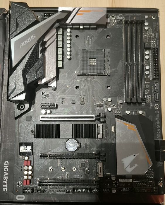 Vand placa de baza gigabyte aorus 450B pro DEFECTA