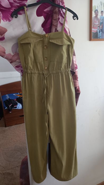 Платья, комбенизон размеры 40-42