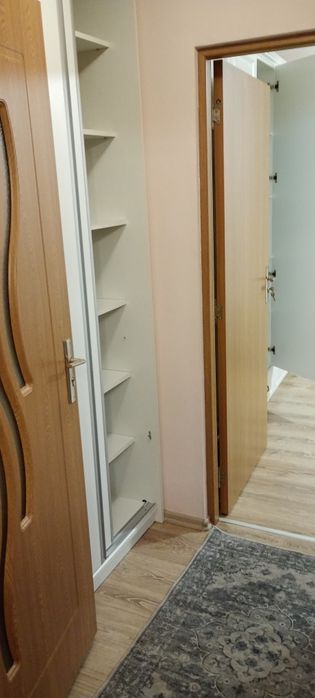Închiriez apartament cu două camere