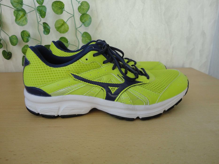 N39 Mizuno/дамски маратонки