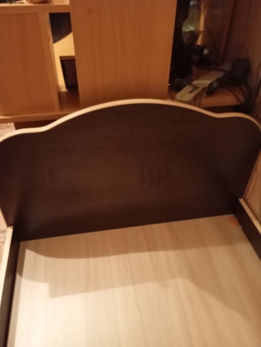 Кровать  односпалка.